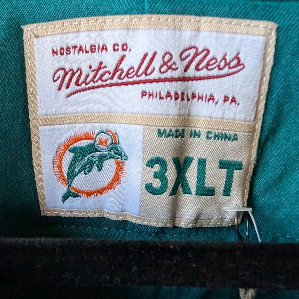 Mitchell & Ness Dan Marino #13 Miami Dolphins Throwback Jersey (3XLT) - Picture 4 of 8
